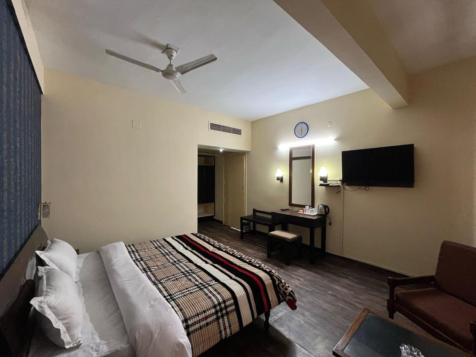Gautam Hotel — Photos 3